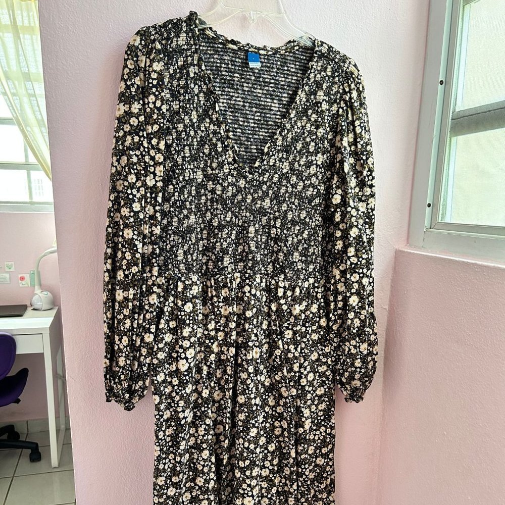 Old Navy Flower Print LS Dress